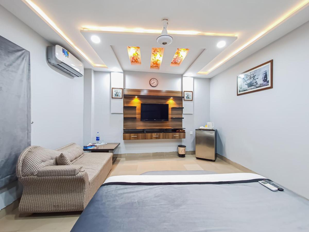 Hotel Crown Inn Мултан Экстерьер фото